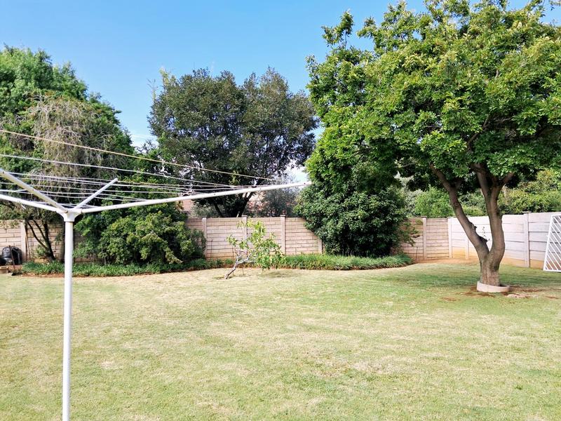 3 Bedroom Property for Sale in Langenhovenpark Free State